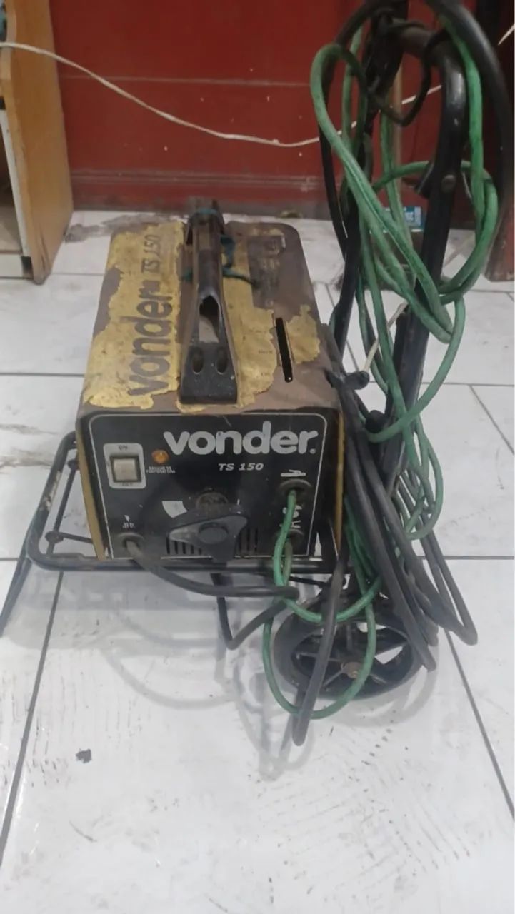 Máquina de solda , funcionando perfeitamente 