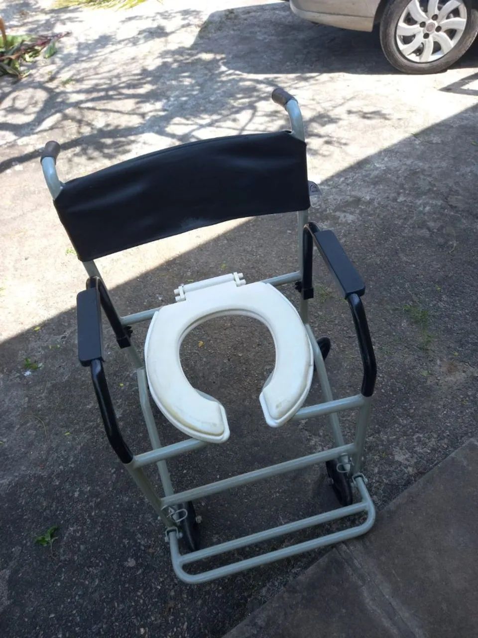 CADEIRA DE BANHO LARGA - Foto 2