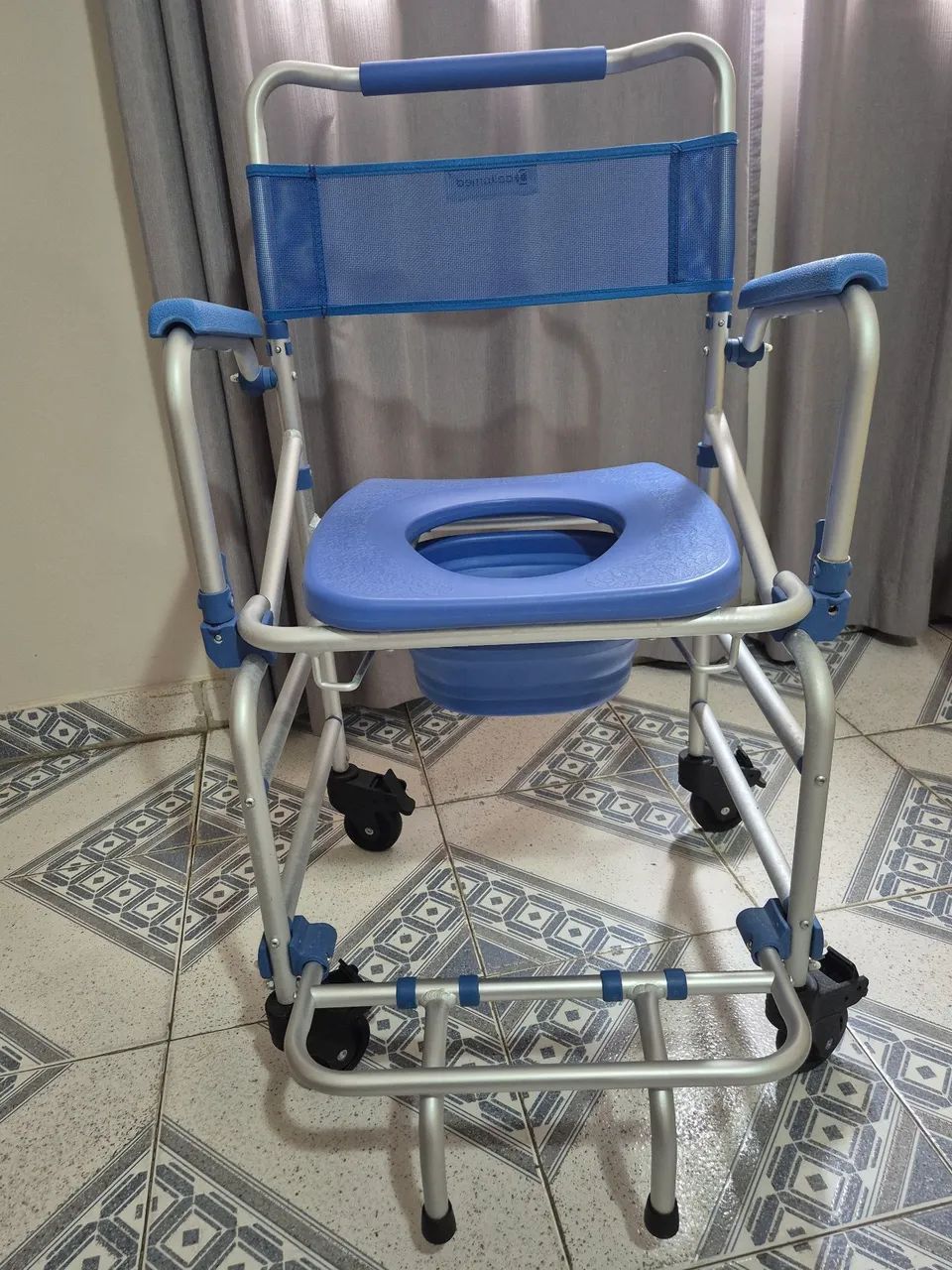 CADEIRA DE BANHO HIGIÊNICA  - Foto 3