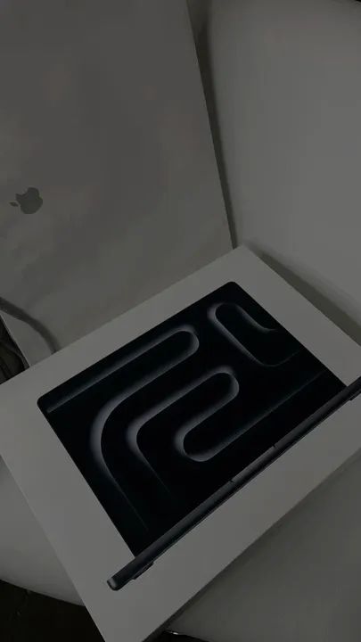 MACBOOK PRO 14.2 INCH 2024  M4 PRO  - Foto 2