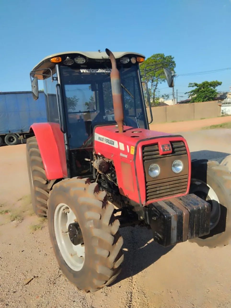 Trator275-2009 tração ZF central Três alavancas Ar Gelando. - Foto 6