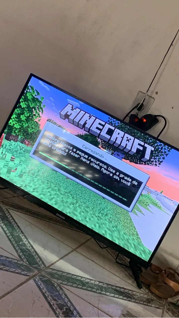 Vendo X-Box one S em perfeito estado, acompanha 2 controles (réplicas). 1 carregador, 1TB 