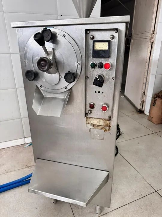 Produtora de sorvete inadal ( canhao para trabalhar ) 