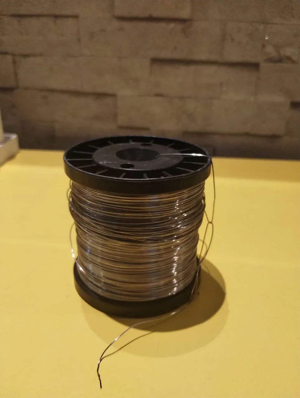 Fio de aço inox para serva elétrica - Segurança Residencial