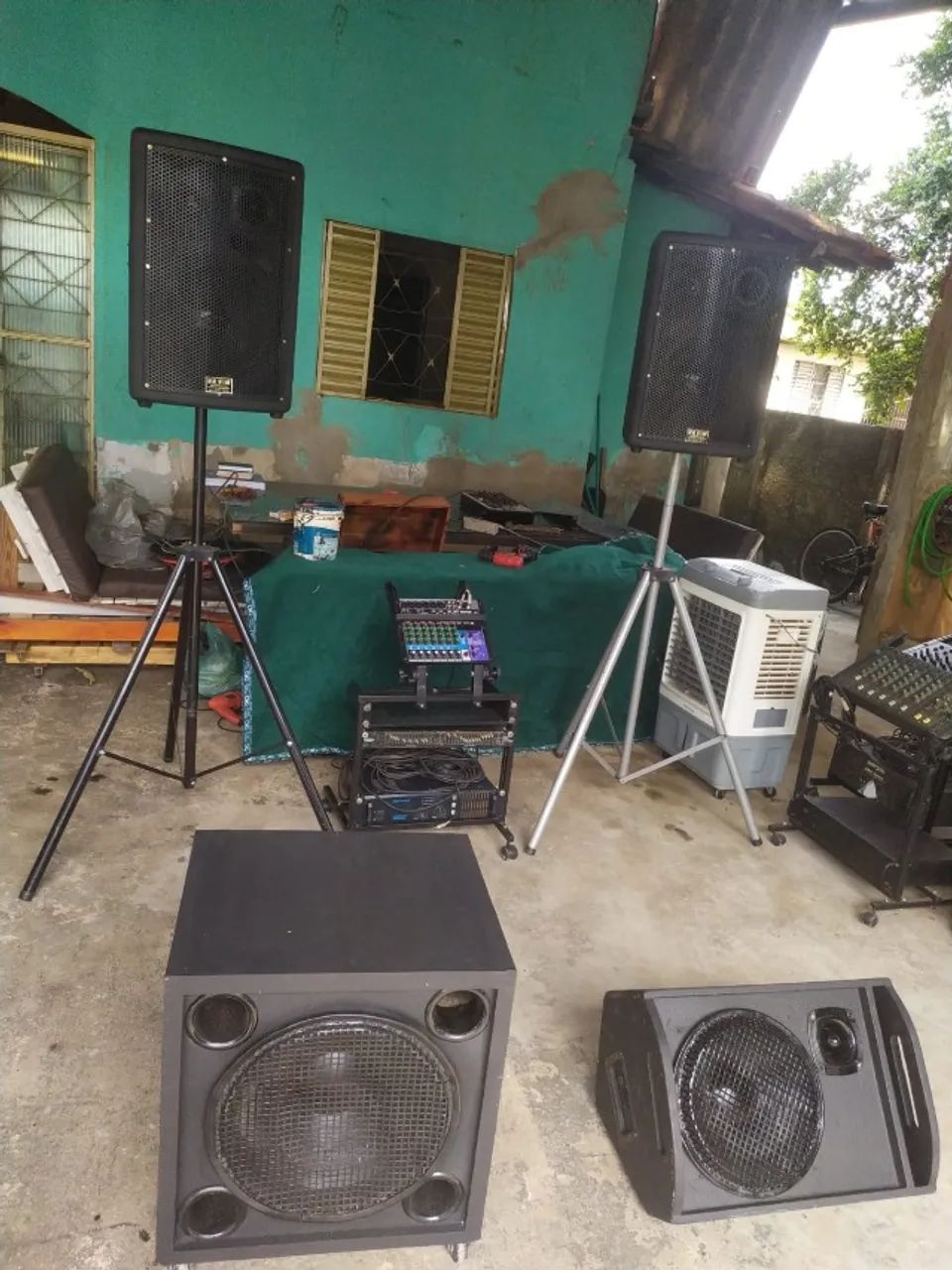 Aparelhagem de som profissional baratinha pra desocupar lugar - Foto 3