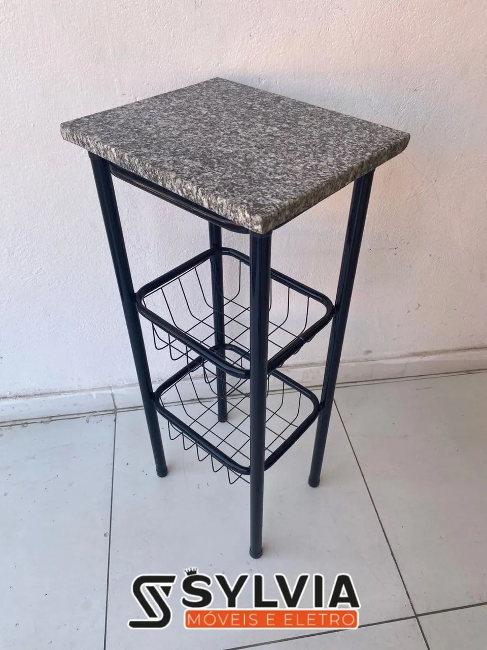 Fruteira com pedra de granito