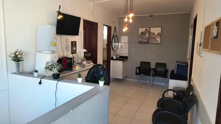 Aluga-se sala comercial por turno mobiliada com AR e WI-FI  Centro Camaragibe - Foto 5