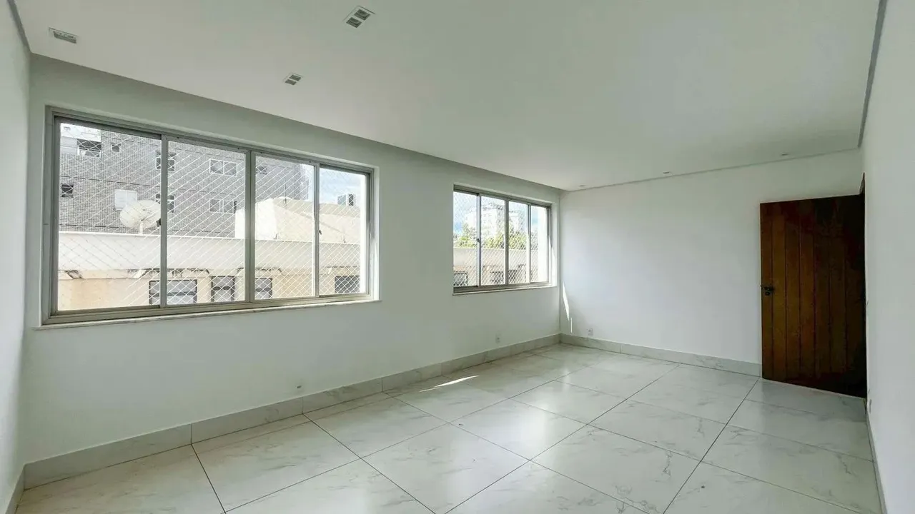 Apartamento para venda com 118m² no bairro Sion