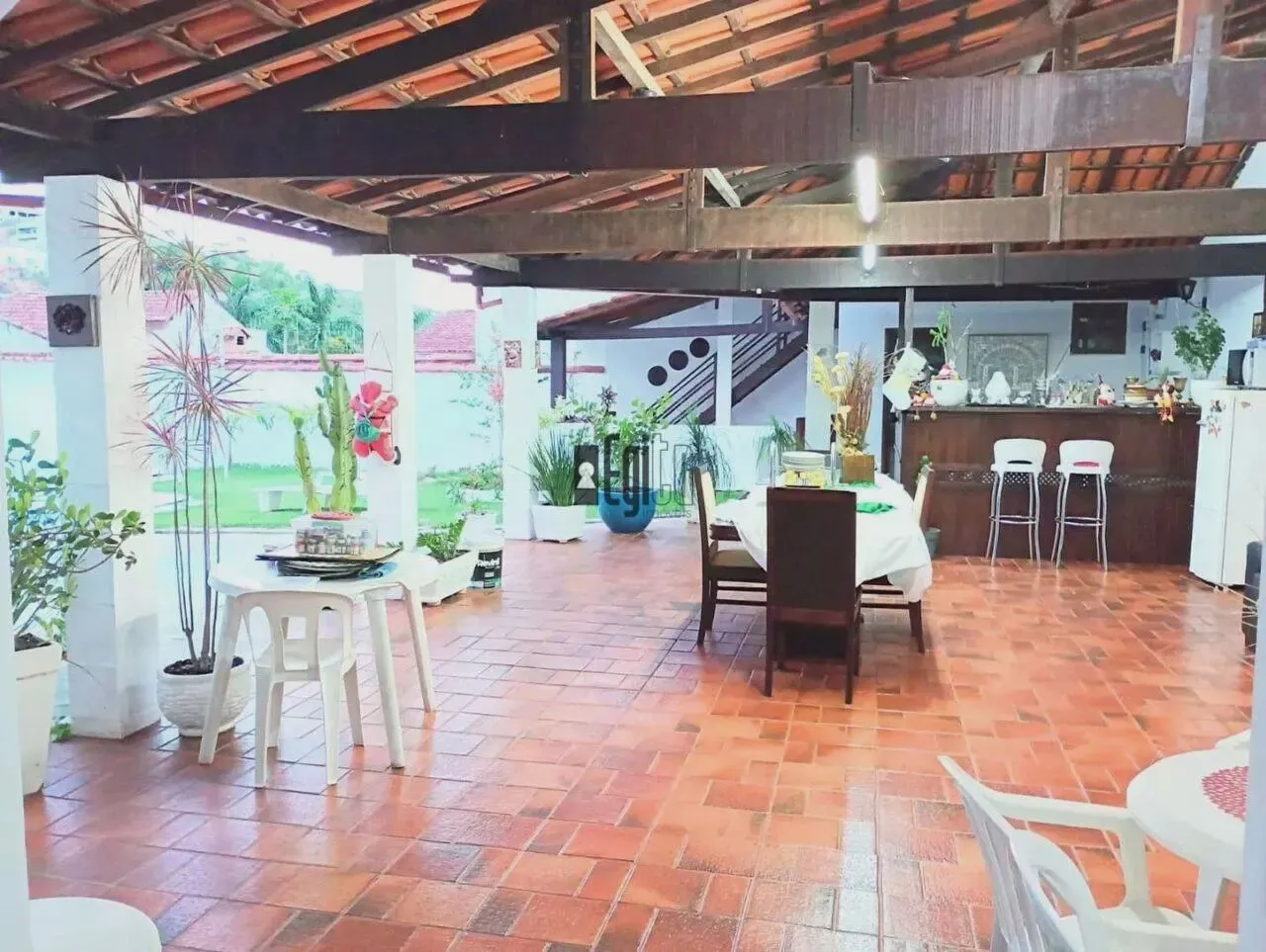 Casa com 6 dormitórios à venda, 278 m² por R$ 899.000,00 - Bosque dos Pinheiros - Juiz de