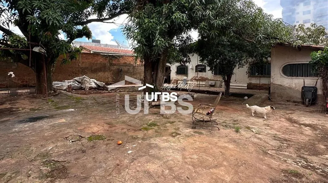 TERRENO COMERCIAL EM AVENIDA PRINCIPAL