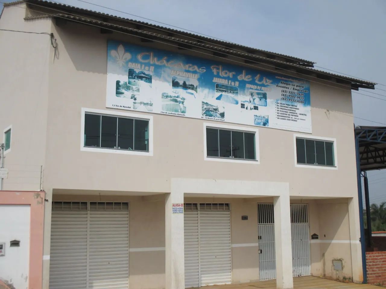 Sobrado 450m2, apartamento + 2 salas comerciais na Av Independência Anápolis  - Foto 2