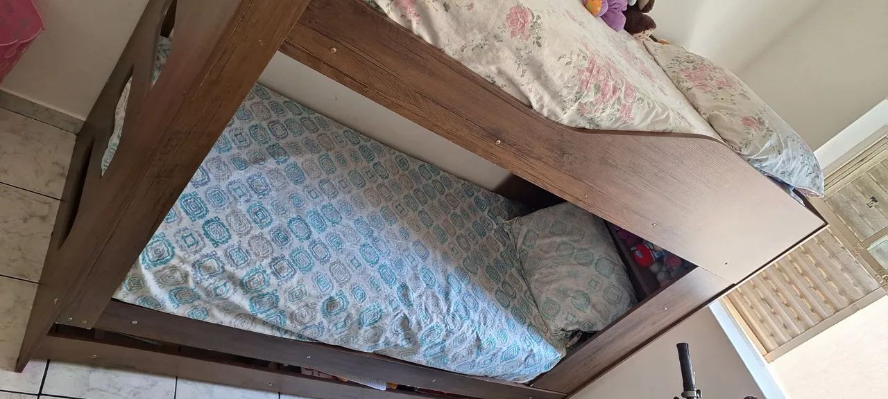 Treliche de madeira em bom estado - Foto 2