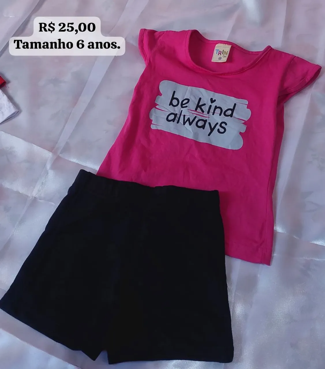 Conjunto Infantil Rosa com Shorts Preto - Tam 6 anos