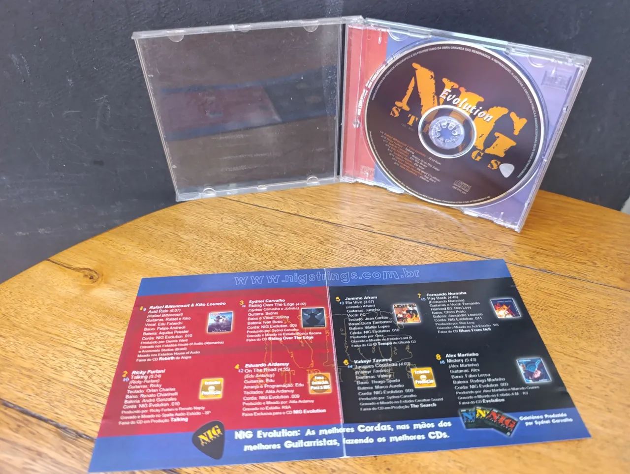 CD NIG Strings - Evolution Versões completas para tocar Guitarra junto. - Foto 4