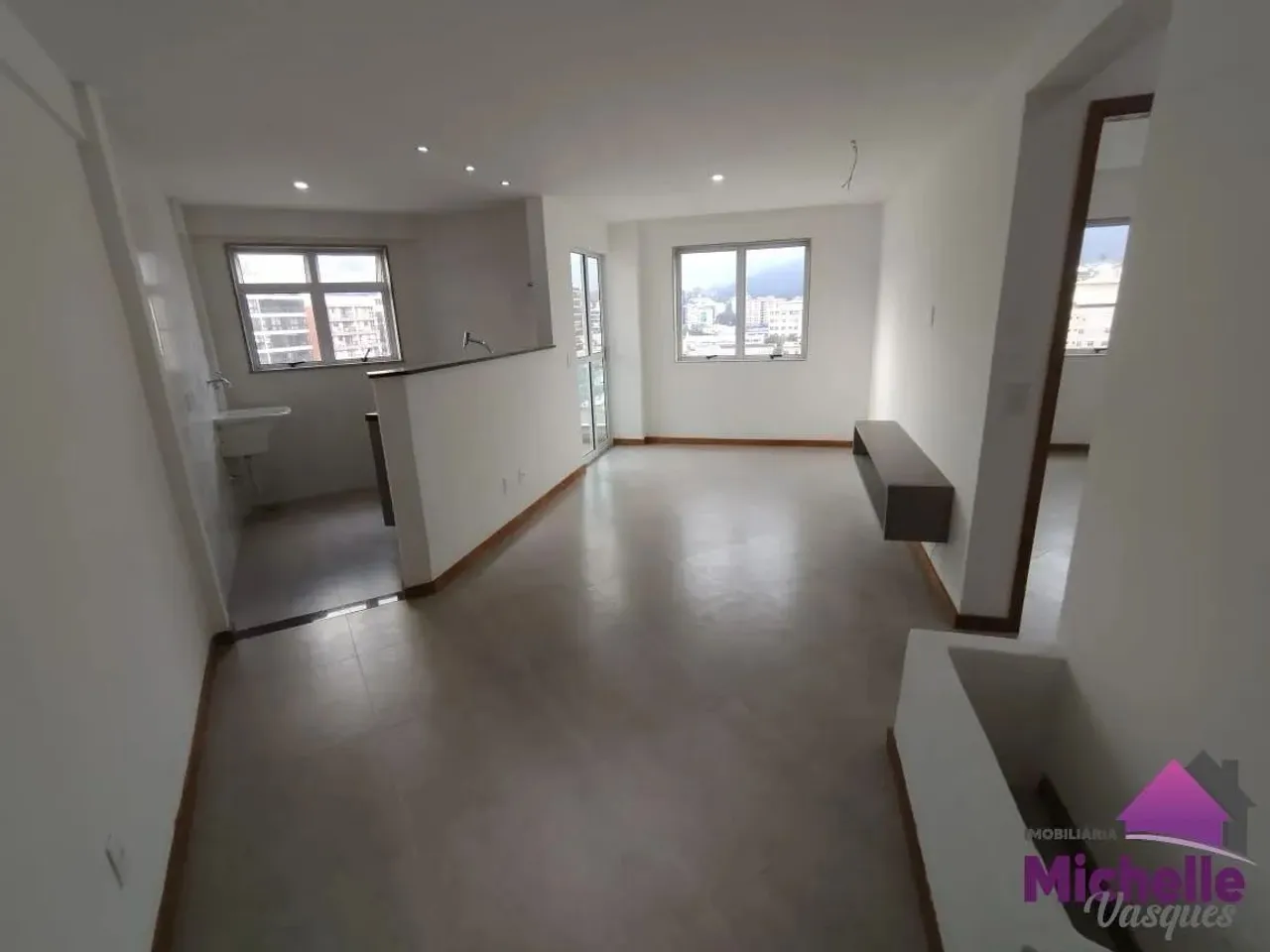 Apartamento para Locação em Teresópolis, VARZEA, 1 dormitório, 1 banheiro, 1 vaga