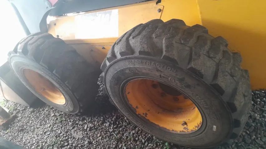 MINI CARREGADEIRA VOLVO - Foto 2