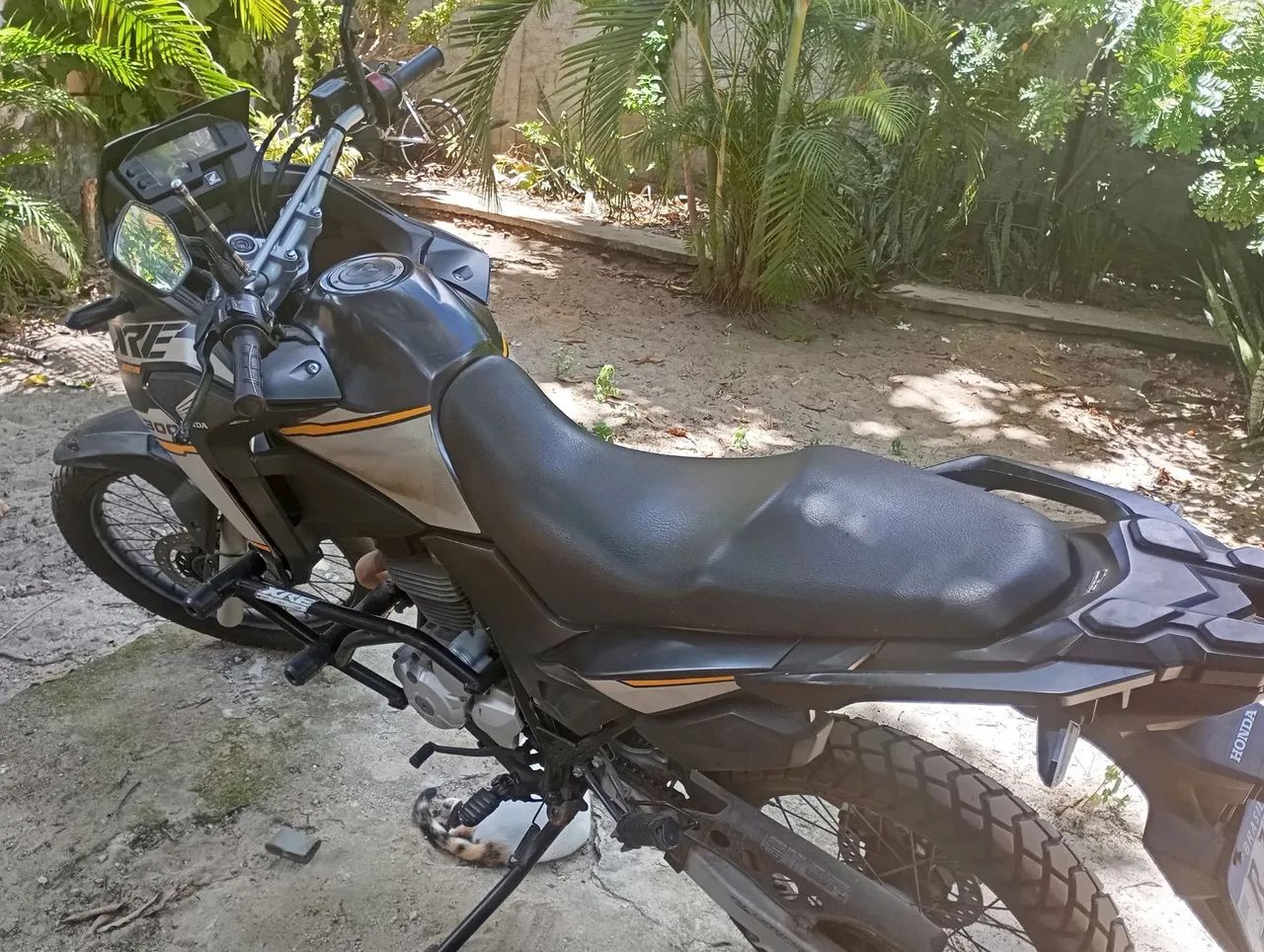 Honda xre 300 Adventure 2022 - Foto 2