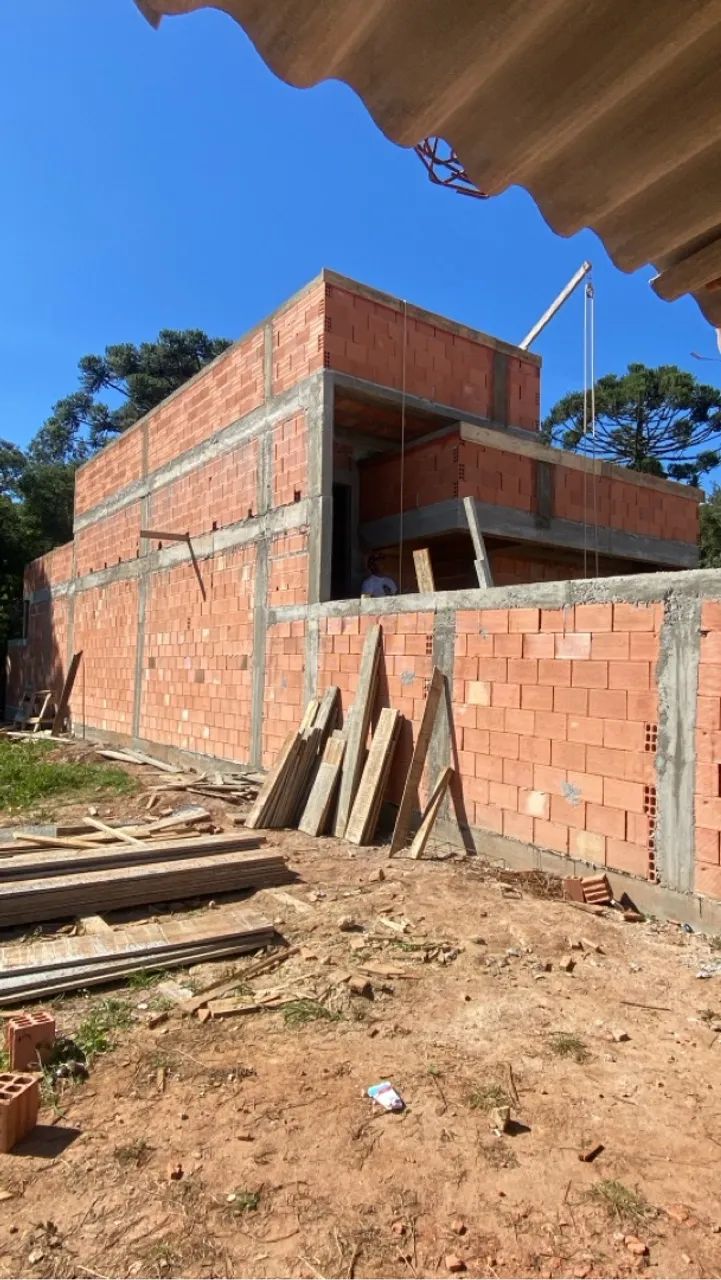 Vende se casa direto com o proprietário 