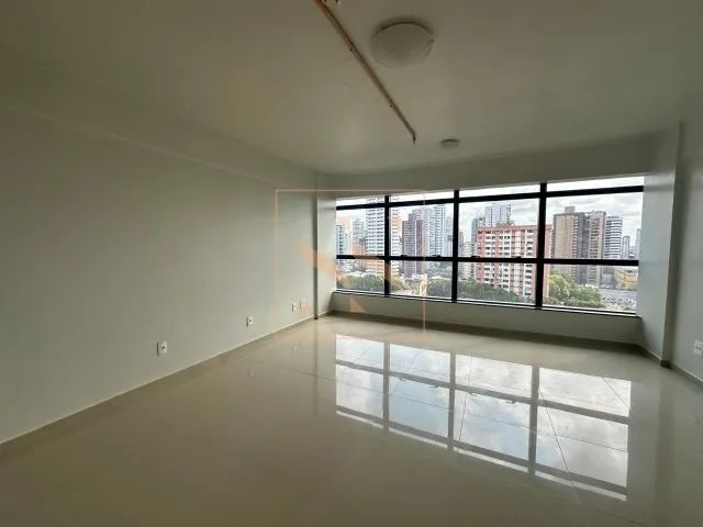 Alugo uma sala comercial no bairro de Nazáre 34,50M²