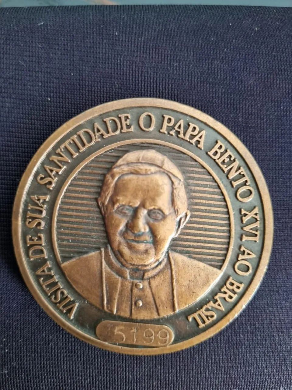 Lote de 3 medalhas religiosas antigas  - Foto 5