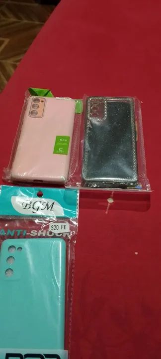 Capa de celular s 20 f.e