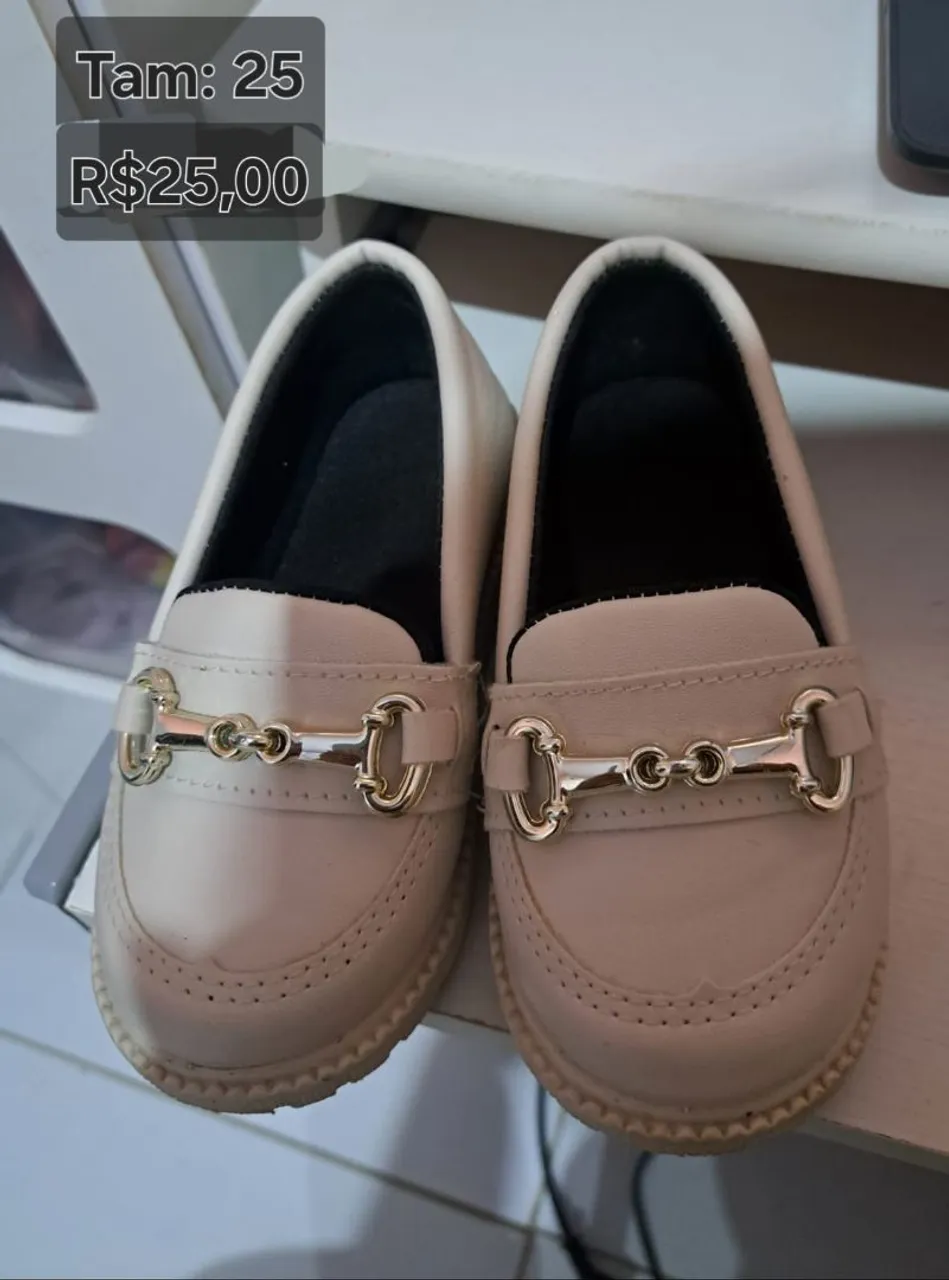 Sapato Infantil Loafer com Detalhe Metalizado - Tamanho 25