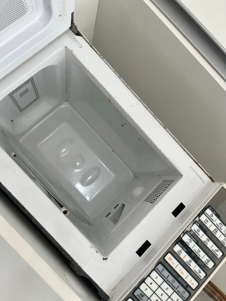 Vendo Microondas 20l de 127V - Foto 5