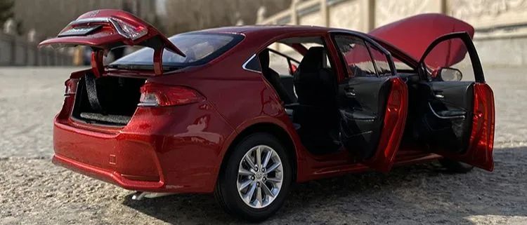 Miniatura Corolla 1:18 - Foto 4