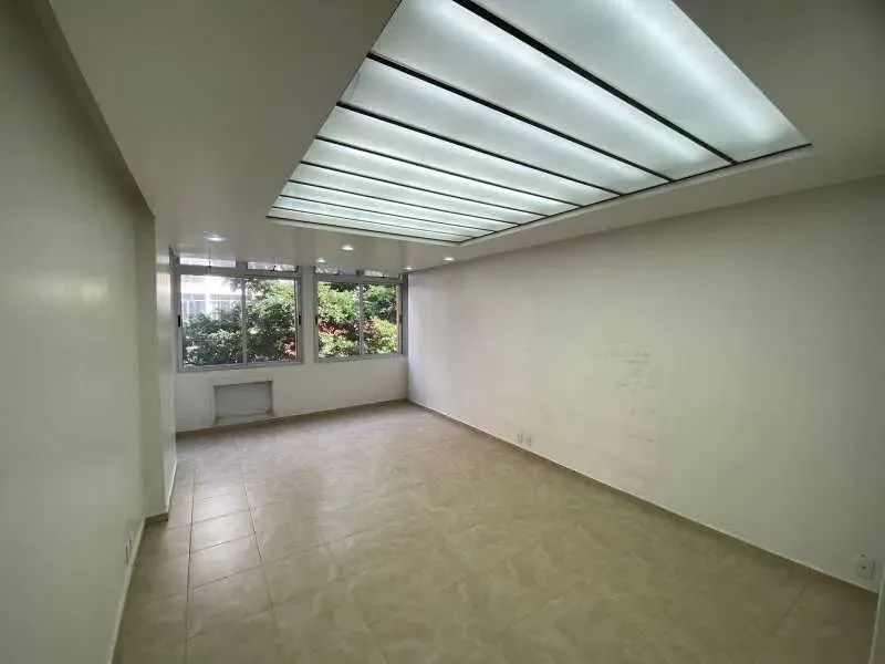 Sala - / Comercial / Copacabana