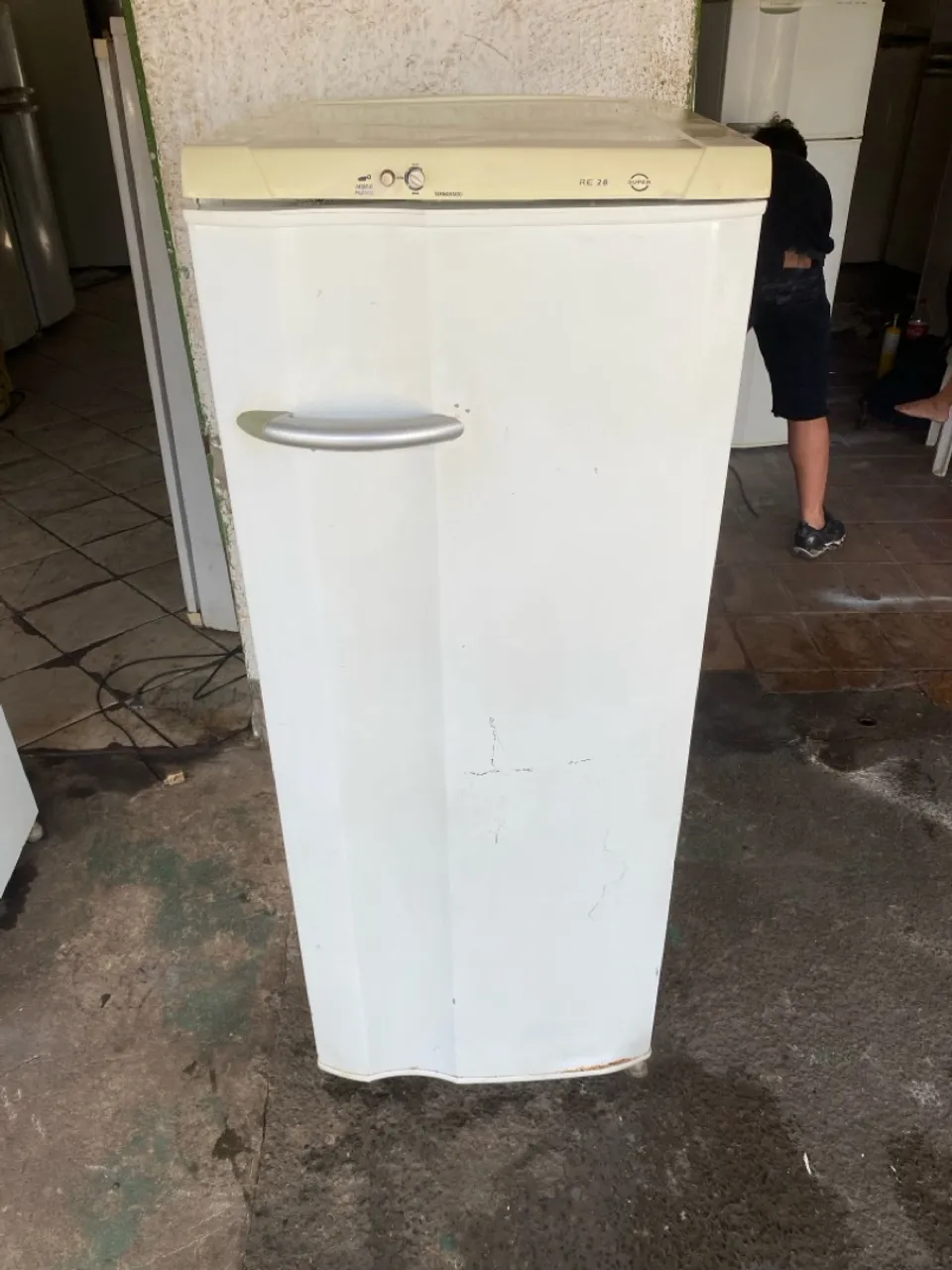 Geladeira Electrolux Gelo Seco 300 litros