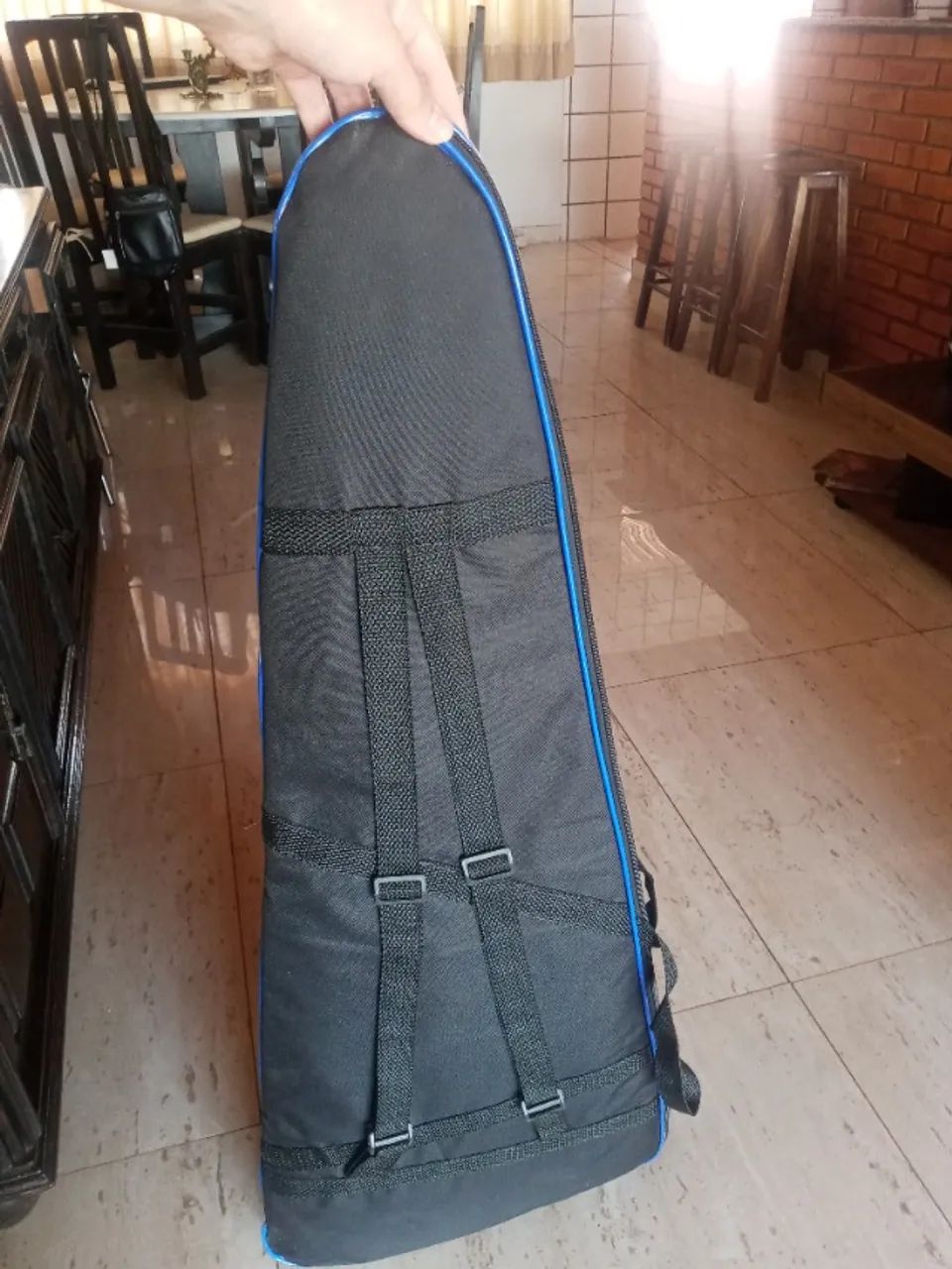 Capa Bag Case para guitarra - acolchoada - mochila - mãos  - Foto 5