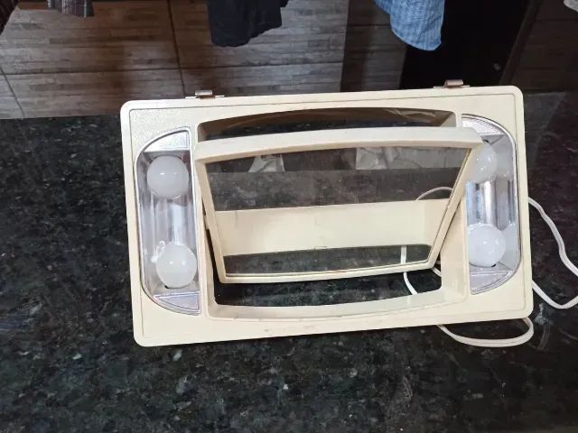 Espelho Pin Up 1960 Funcional Com Lâmpadas (Usado)