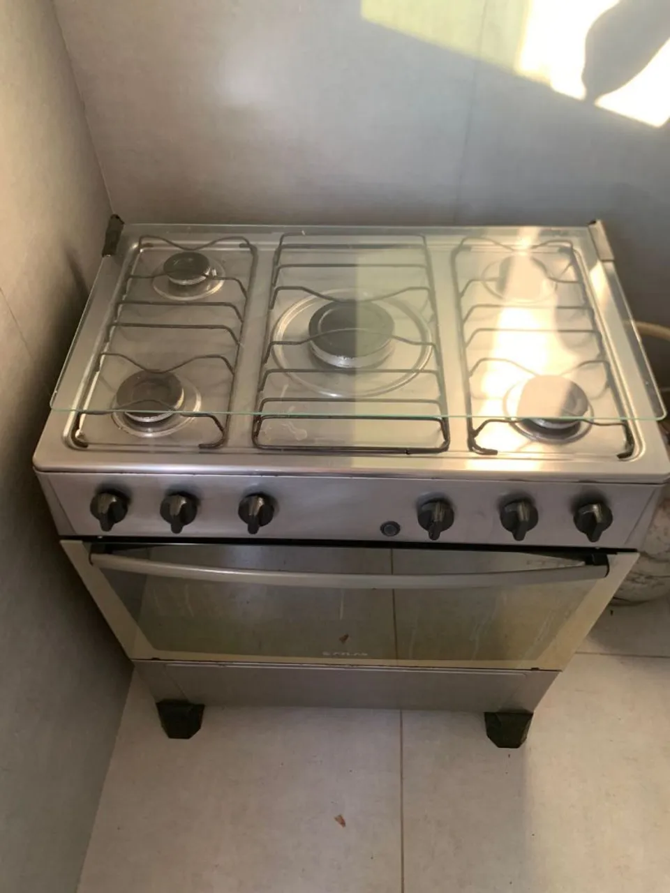 Fogão 5 bocas com forno