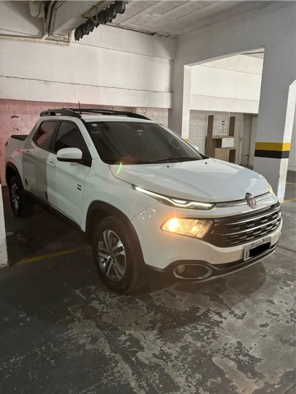 Fiat Toro Freedom 2.0 Diesel 4x4 Mec. 2017 - Impecável! 