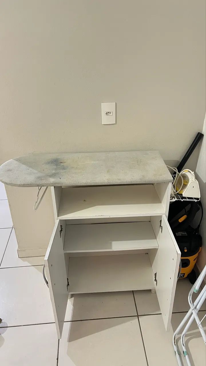 Tábua de passar roupas com armário  - Foto 5