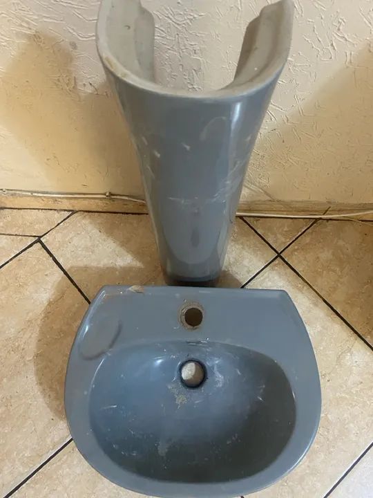 Pia de banheiro usada 64840853976577120