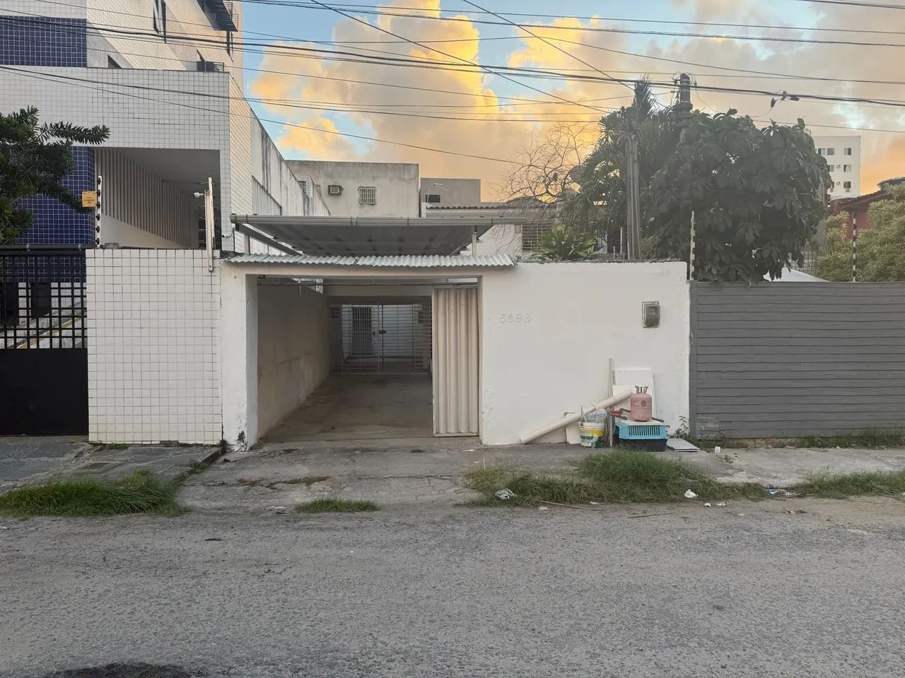 Alugo casa em Candeias