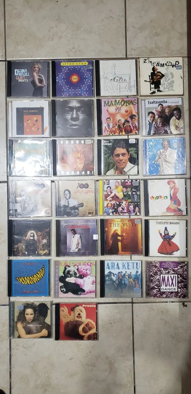 Lote de CDs diversos - leia descrição 