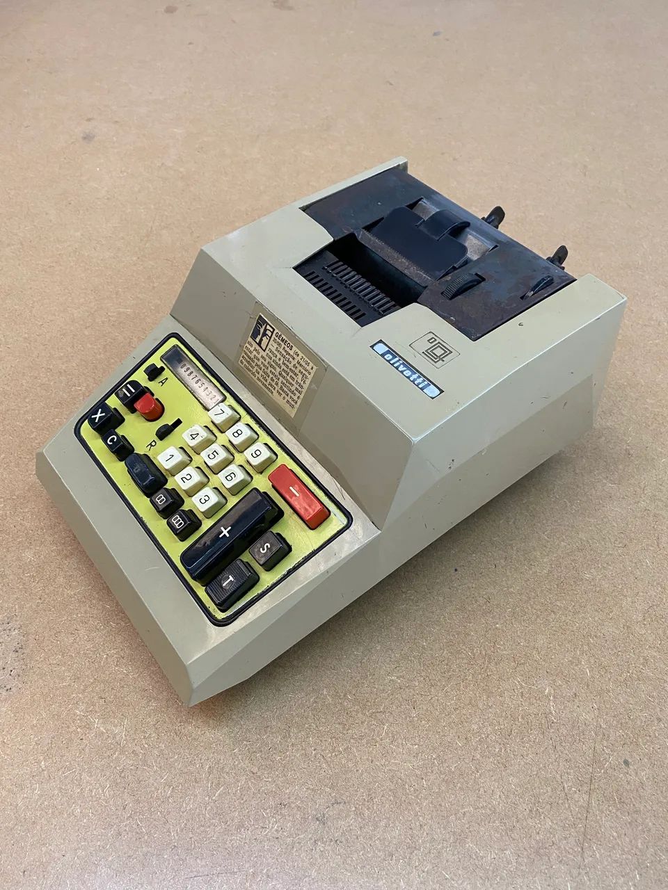 Calculadora elétrica Olivetti 