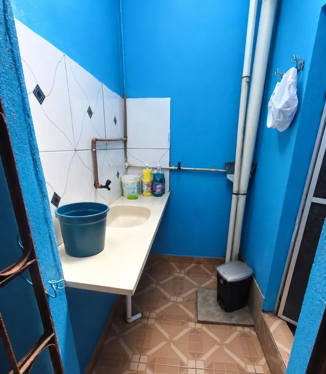 //Casa no Vila da Prata próxima à Avenida Brasil 