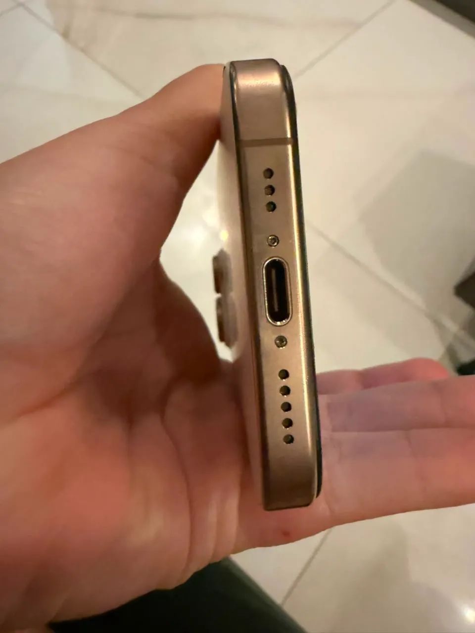 iPhone 16 Pro - Foto 3