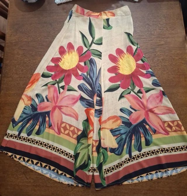Calça Pantacourt Aquamar tamanho P