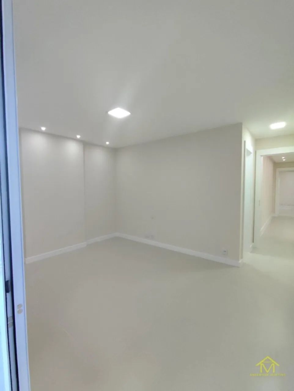 Apartamento perto da Praia em Itapuã: 4 Quartos com Suíte com Praticidade   - Foto 3