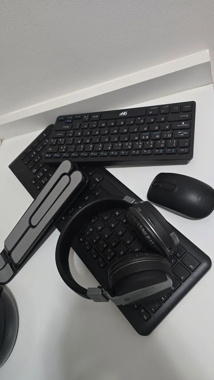 Kit  teclado Dell, mouse, fone Bluetooth suporte notebook