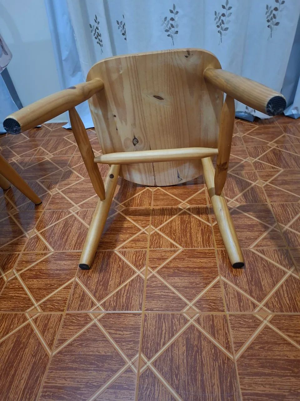  Cadeiras de madeira - Foto 3
