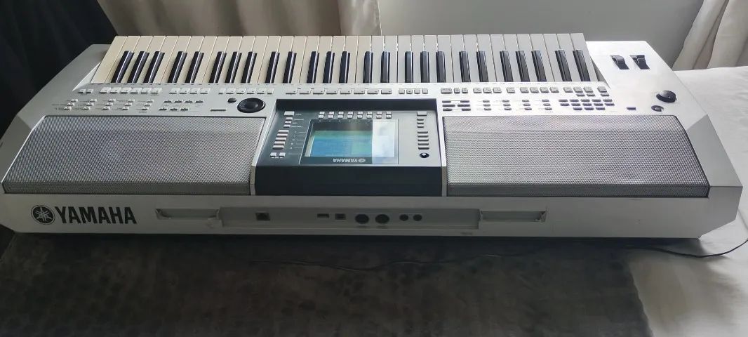 Teclado Yamaha PSR S710 - Foto 2