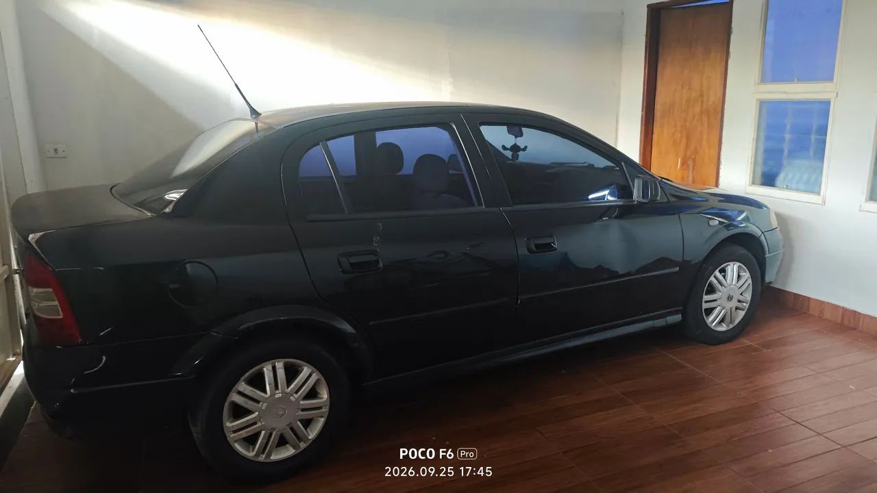 Chevrolet Astra Sedan 2.0/ CD 2.0 MPFI 8V 4P Aut. 2002