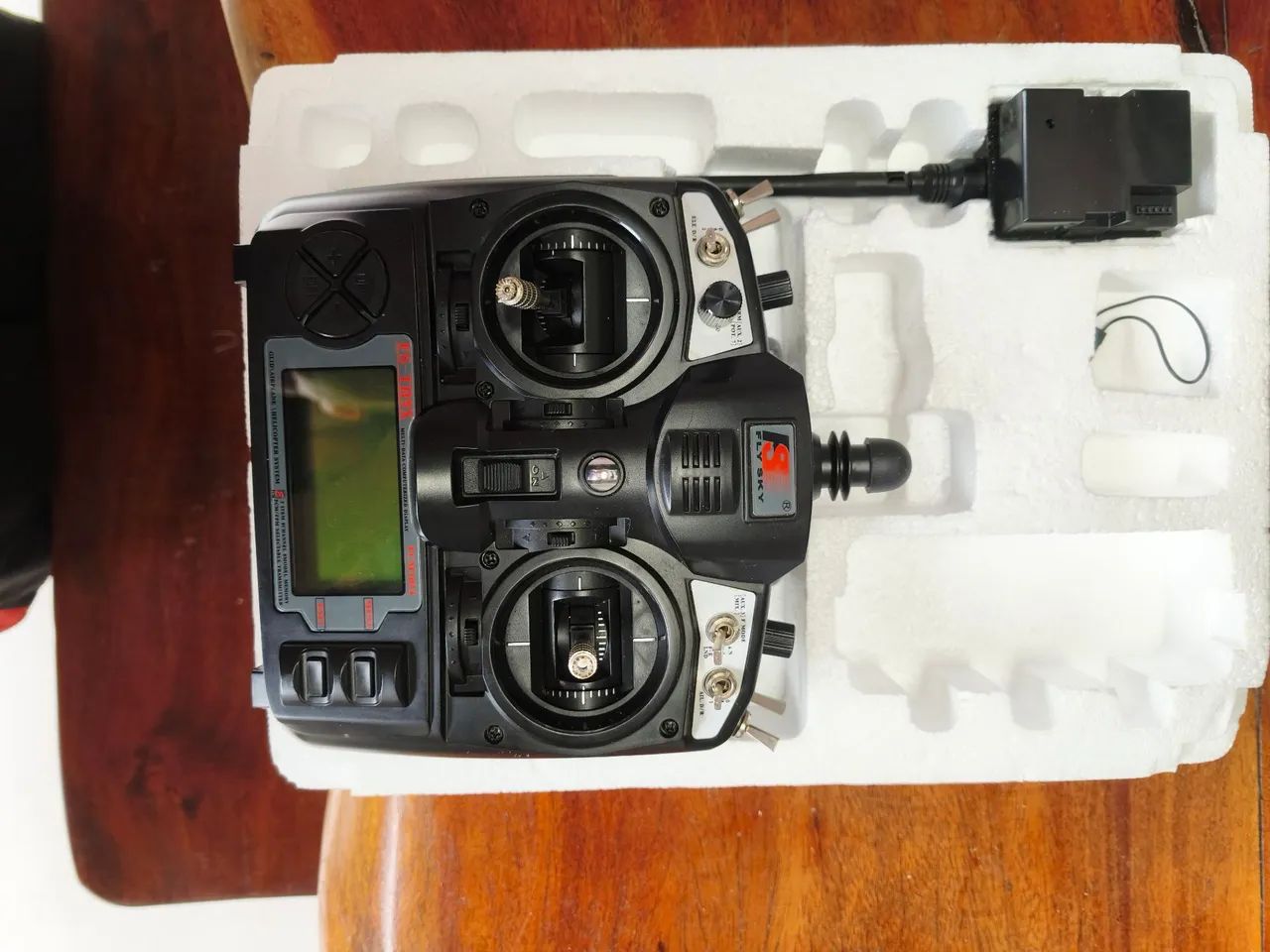 Controle para aeromodelismo FS-TH9X  - Foto 2