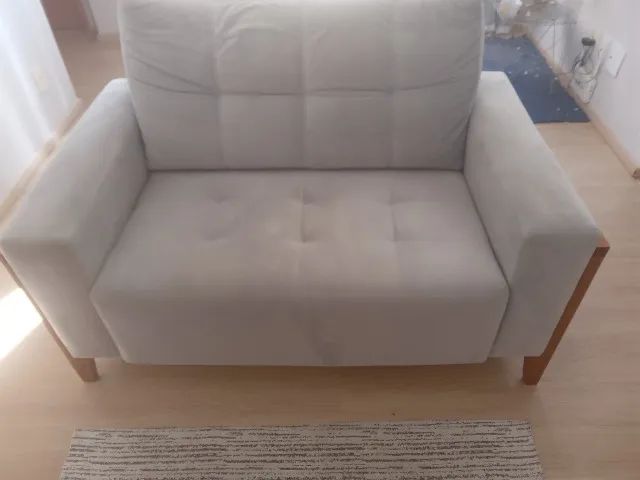 Sofa 2 Lugares Madeira Maciça e em Veludo