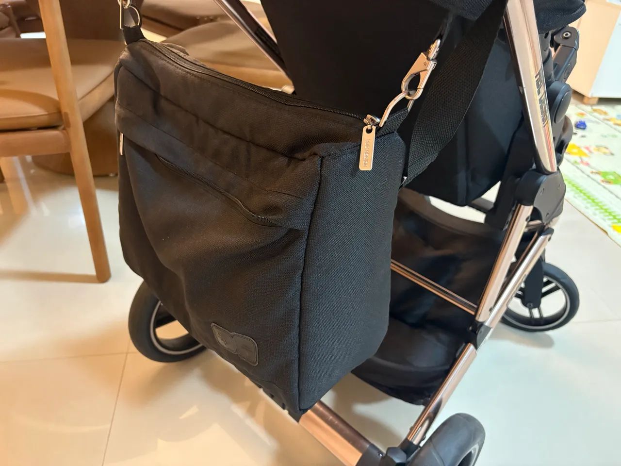 Carrinho de bebê com Moisés e bebê conforto  - Foto 3